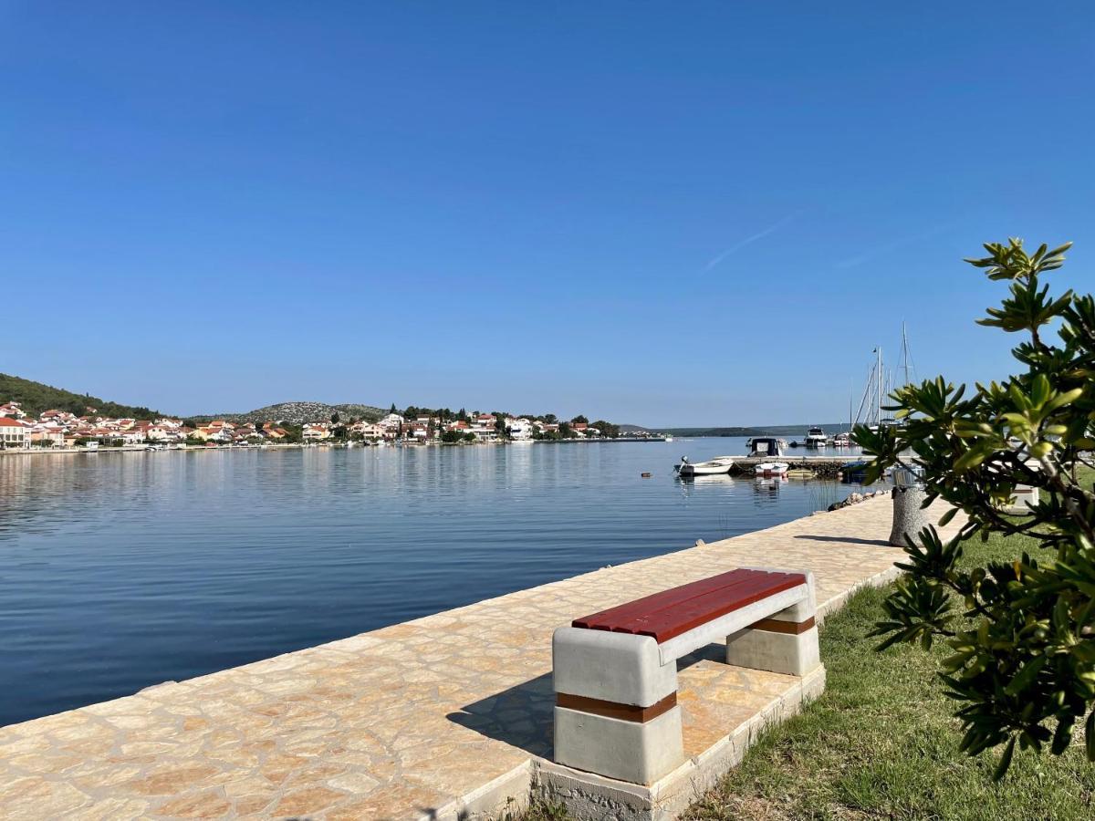Seascape - Relaxing Beach Home, Steps From The Water! Bilice Exterior foto