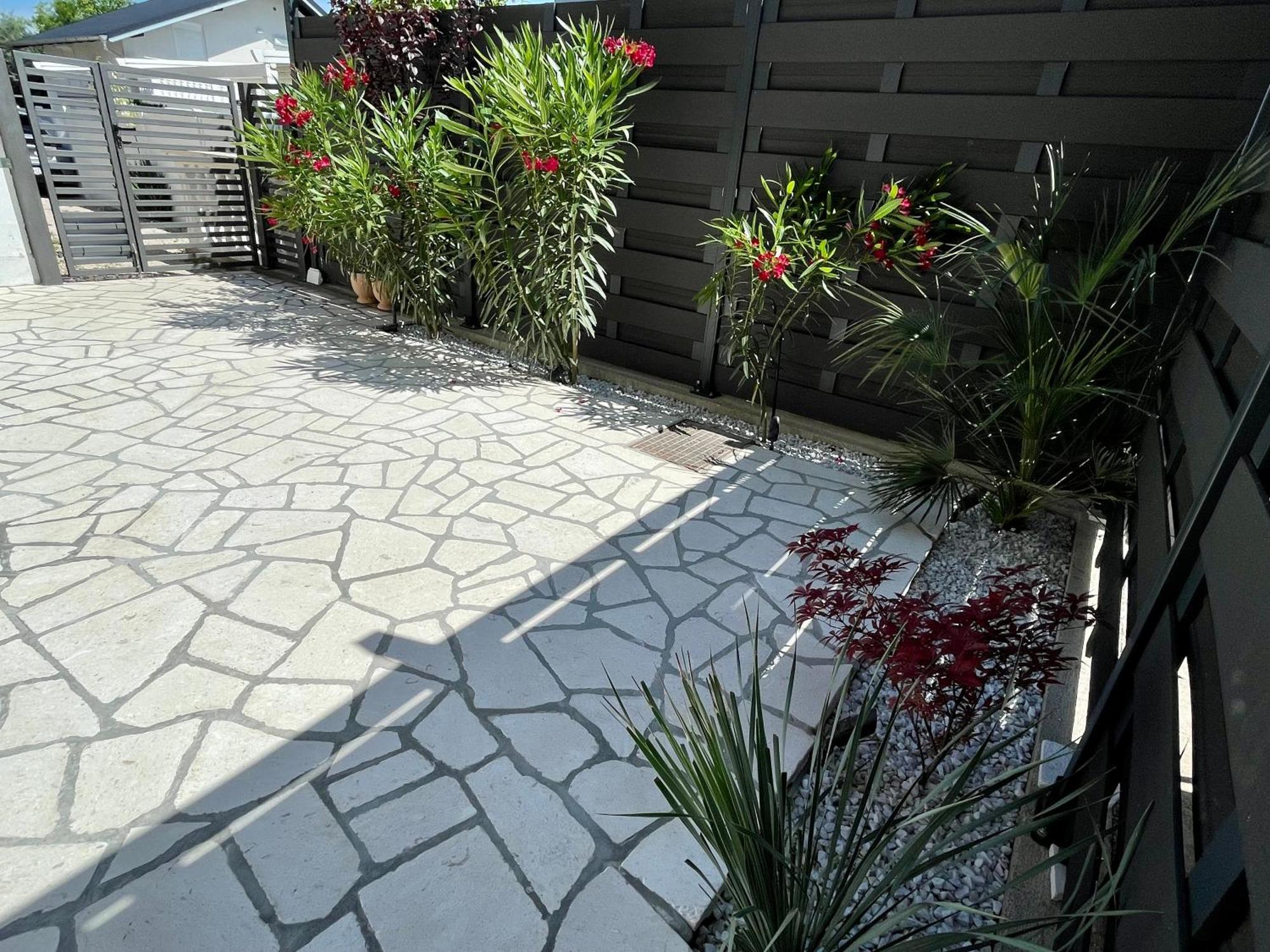 Seascape - Relaxing Beach Home, Steps From The Water! Bilice Exterior foto